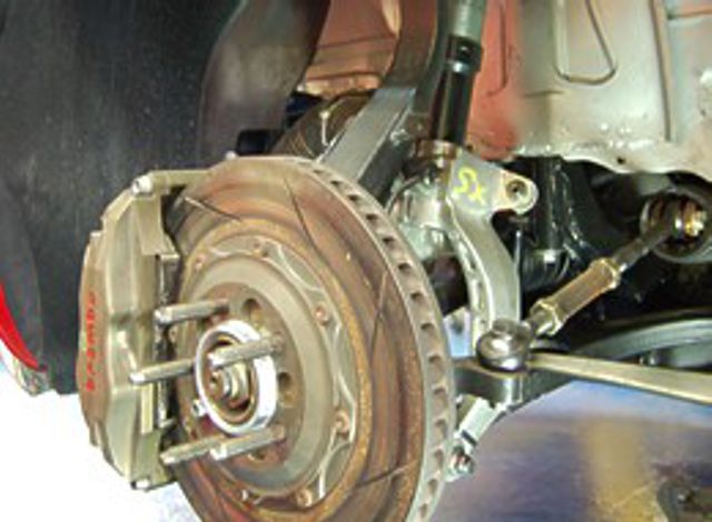 曲がる、止まる、加速する。